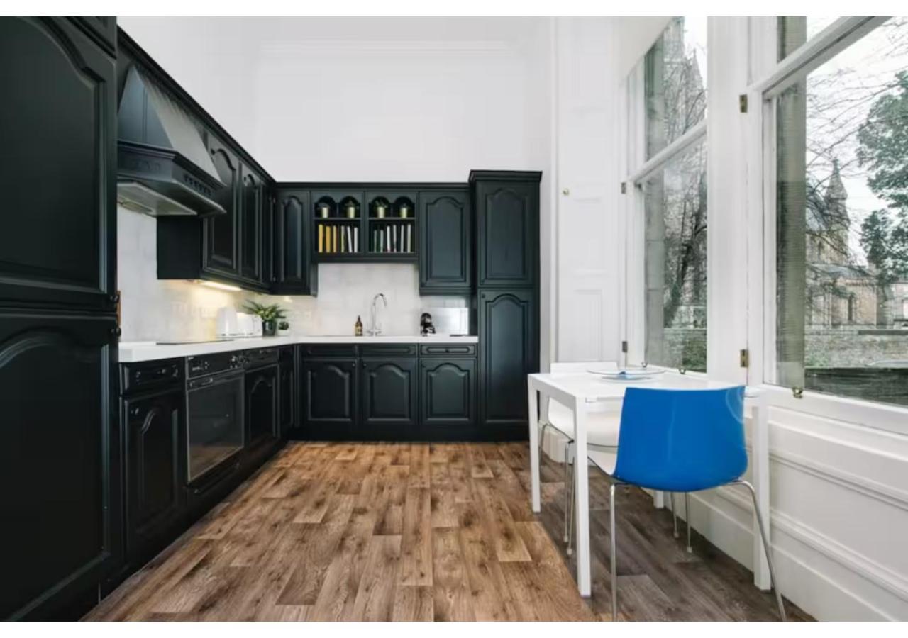 Joivy Palmerston Place Residence - Luxury City Centre Apt With Private Parking إدنبرة المظهر الخارجي الصورة
